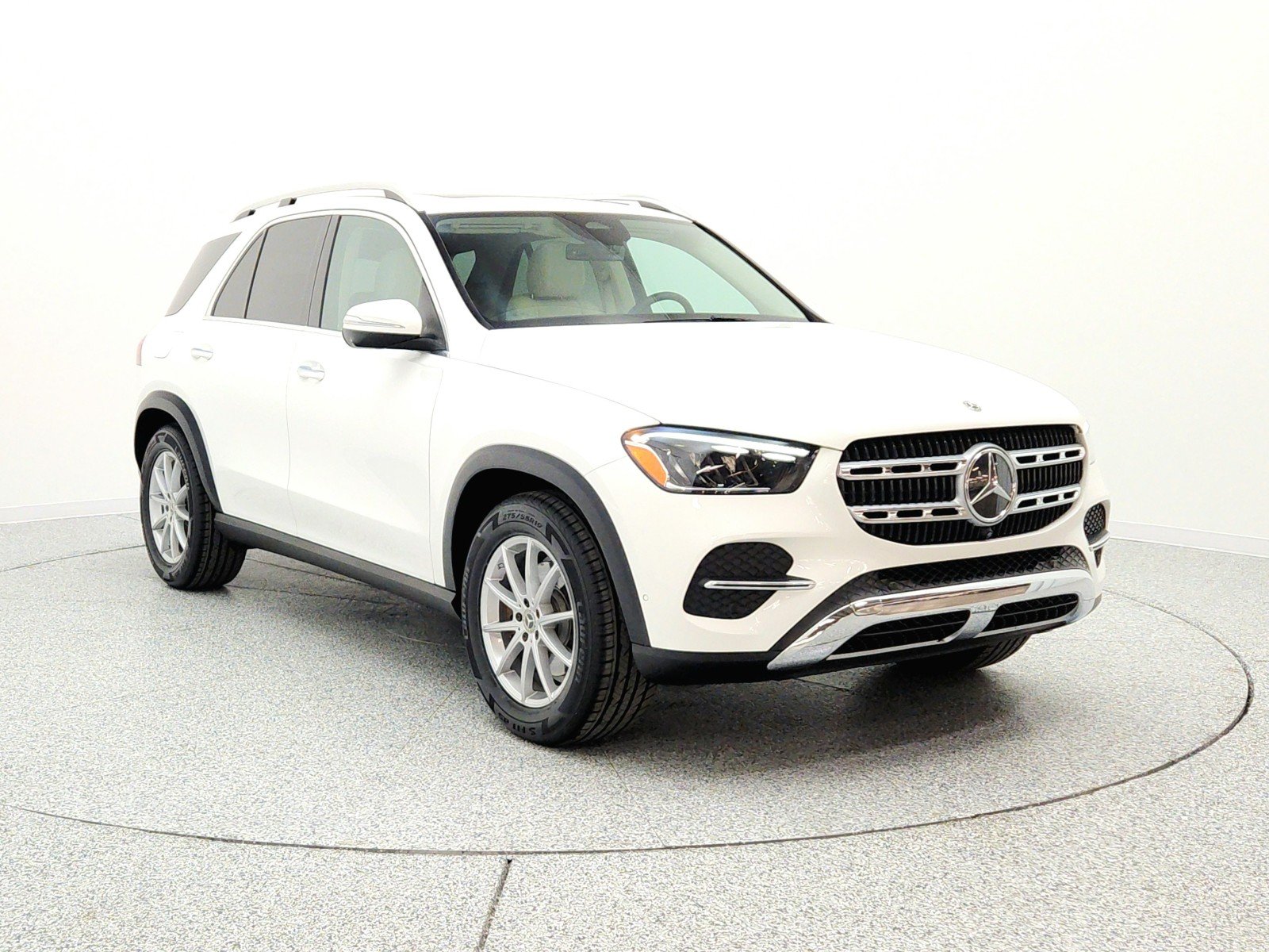 Used 2024 Polar White Mercedes-Benz GLE 350 4MATIC® SUV image 3
