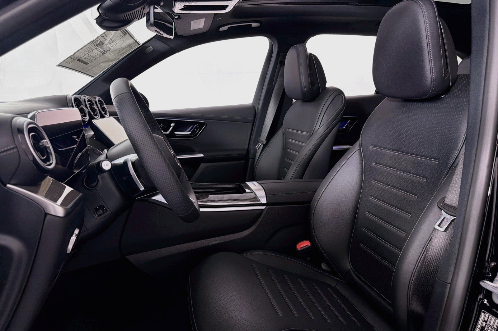 New 2026 Black Mercedes-Benz GLC 300 SUV image 16