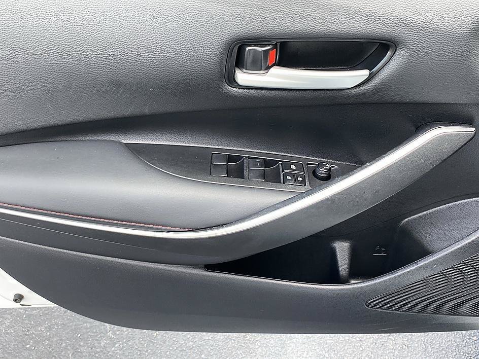 Certified Used 2023 Ice Cap Toyota SE image 9