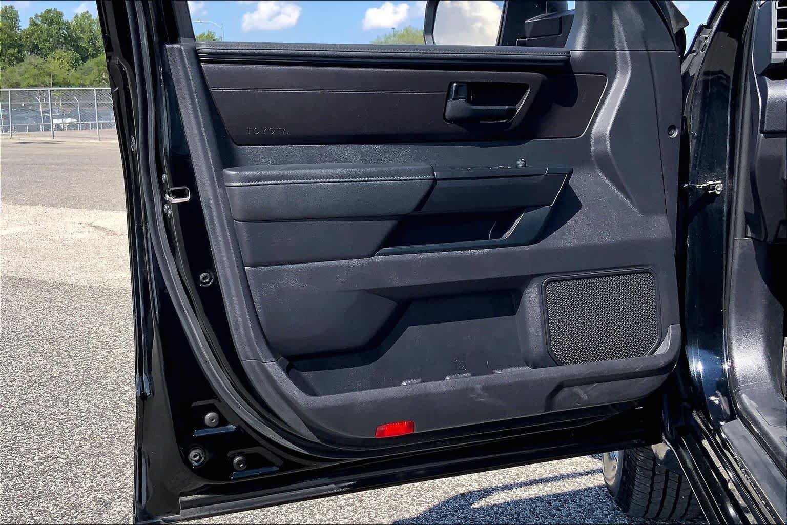 Used 2022 Midnight Black Metallic Toyota SR image 21