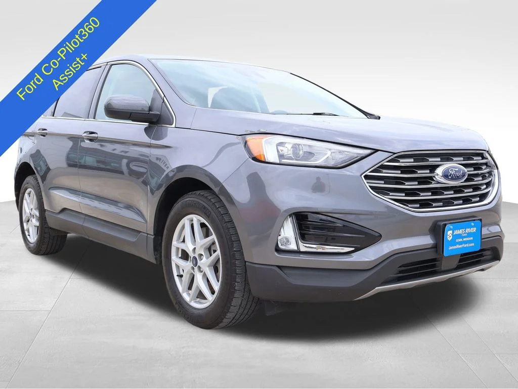Used 2021 Gray Metallic Ford SEL image 7