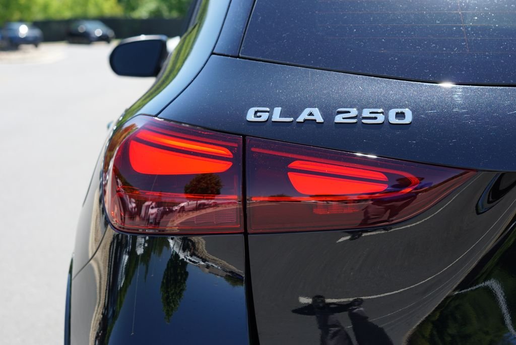 Certified Used 2026  Mercedes-Benz GLA 250 image 17