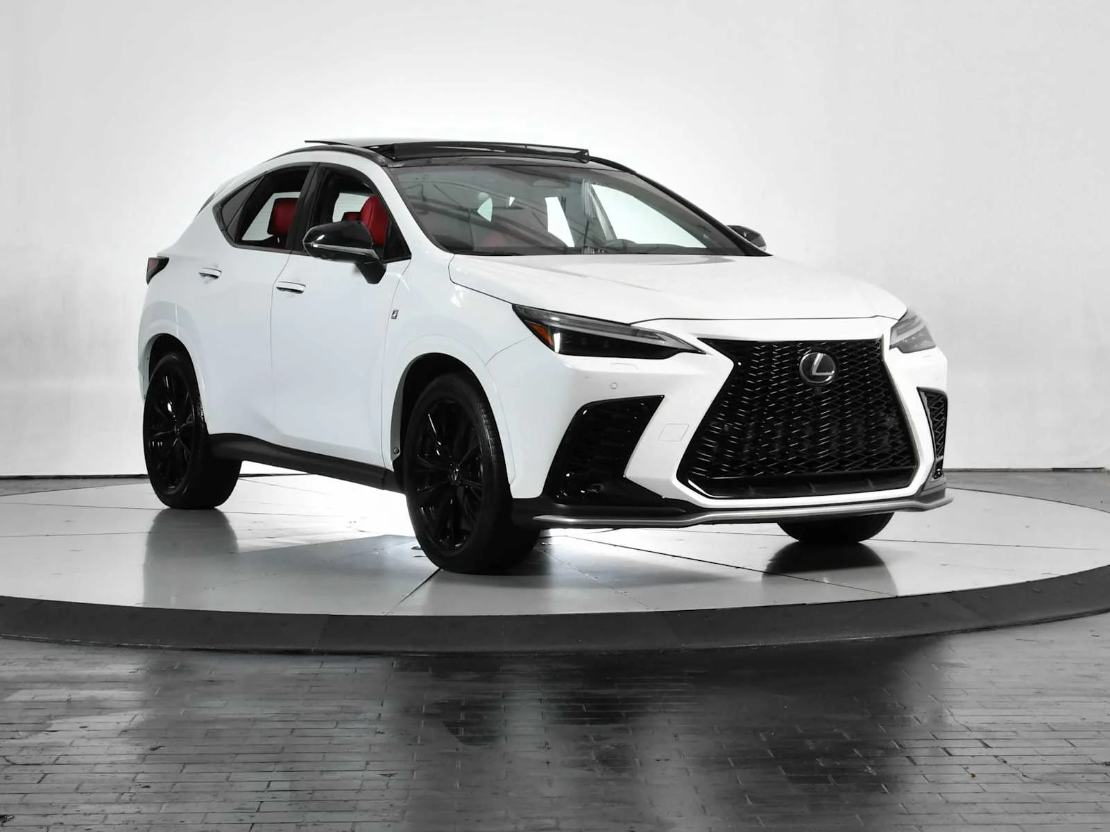 Certified Used 2024 ULTRA WHITE Lexus F SPORT Handling image 9