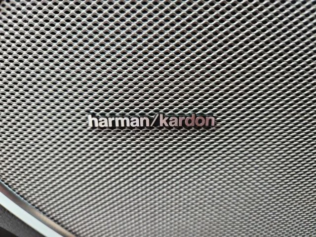 New 2026 Molten Red Pearl-Coat Exterior Paint RAM Laramie image 38