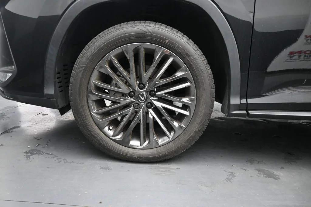 Used 2022 Black Lexus 350 image 12