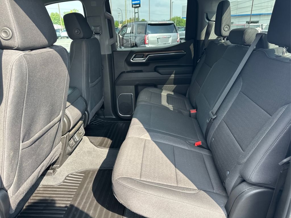Used 2024 Sterling Gray Metallic Chevrolet LT image 18