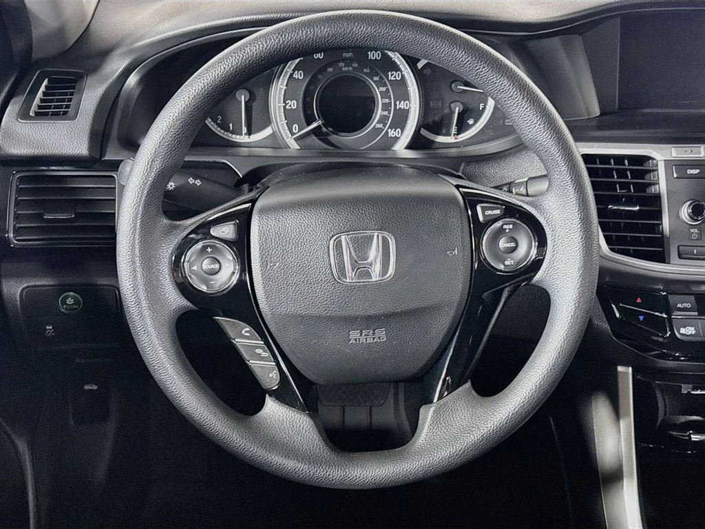 Used 2016 Silver Honda LX image 13
