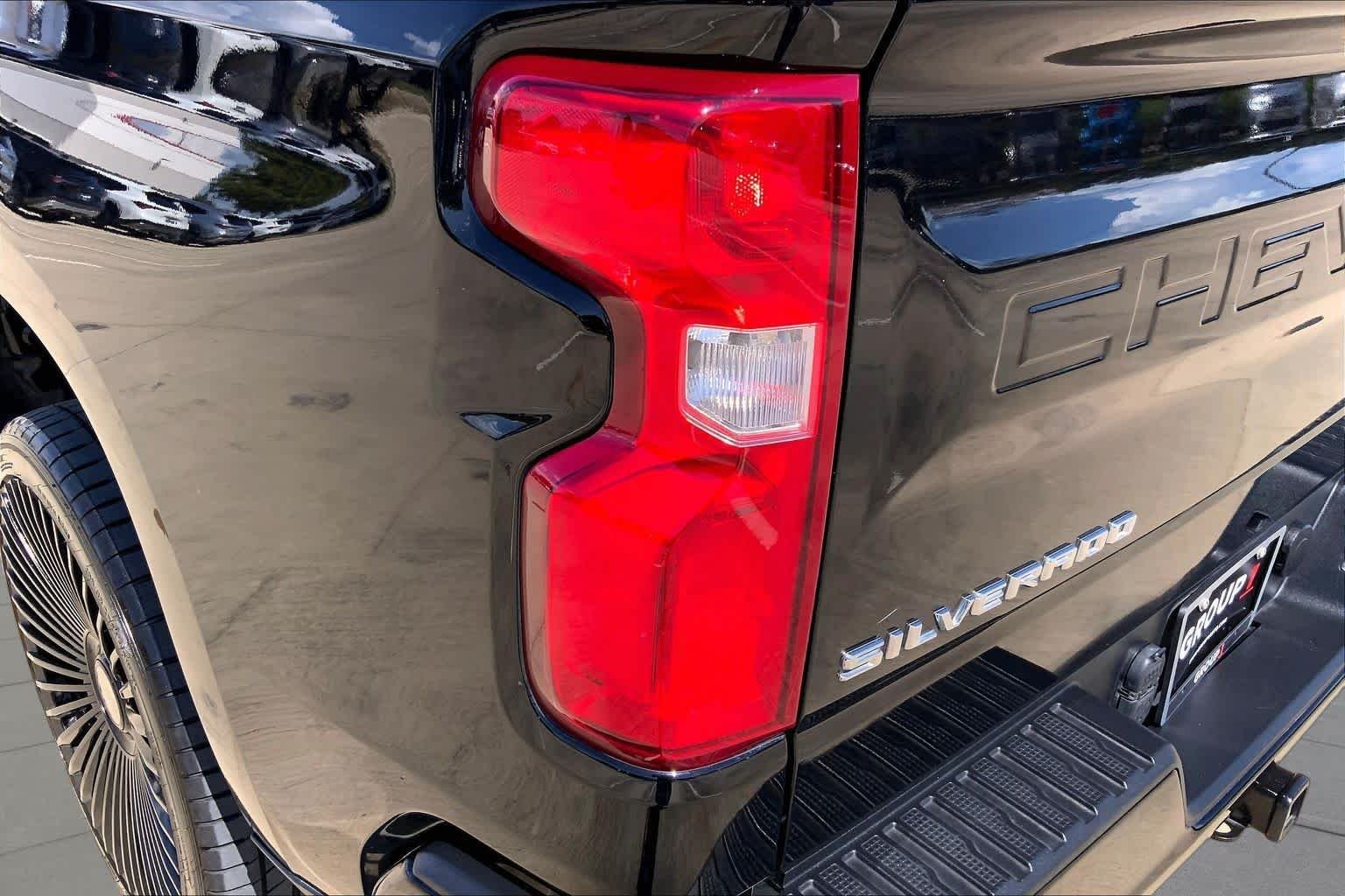 Used 2023 Black Chevrolet RST image 29