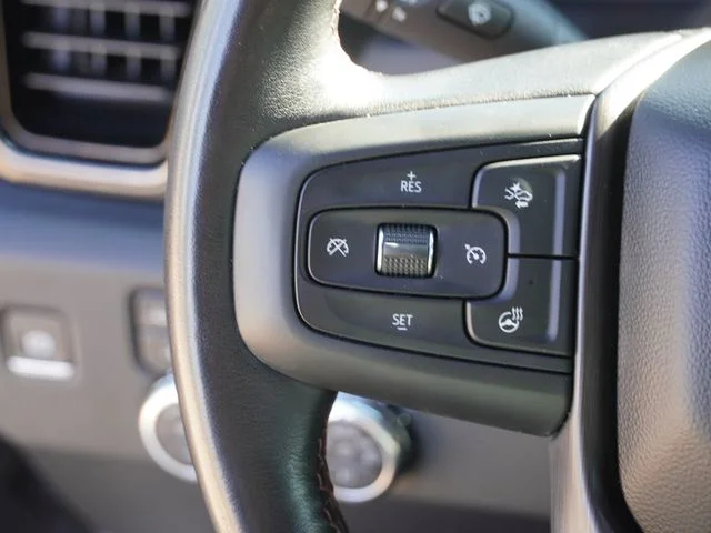 Used 2025 Gray GMC AT4X image 31