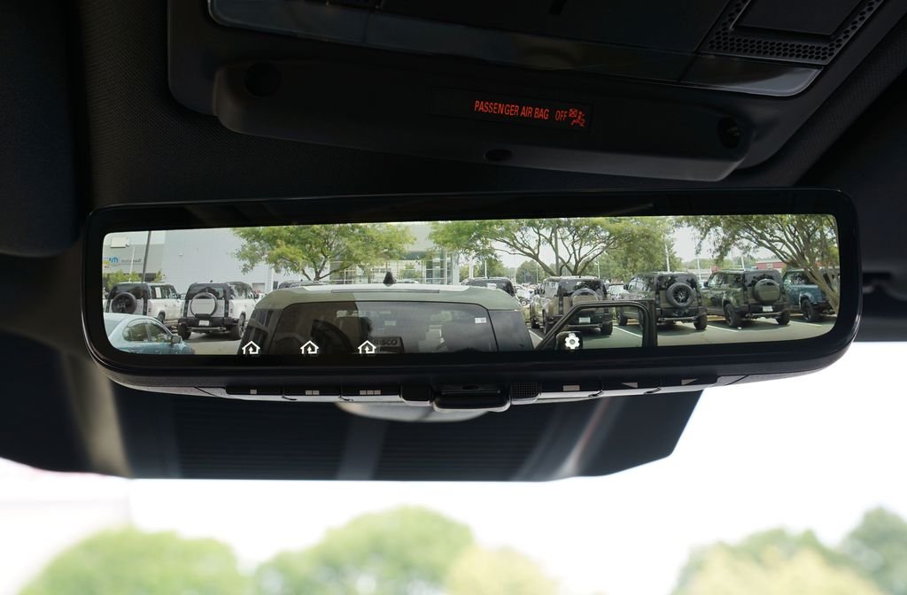 Used 2026 Gray Land Rover X-Dynamic SE image 19