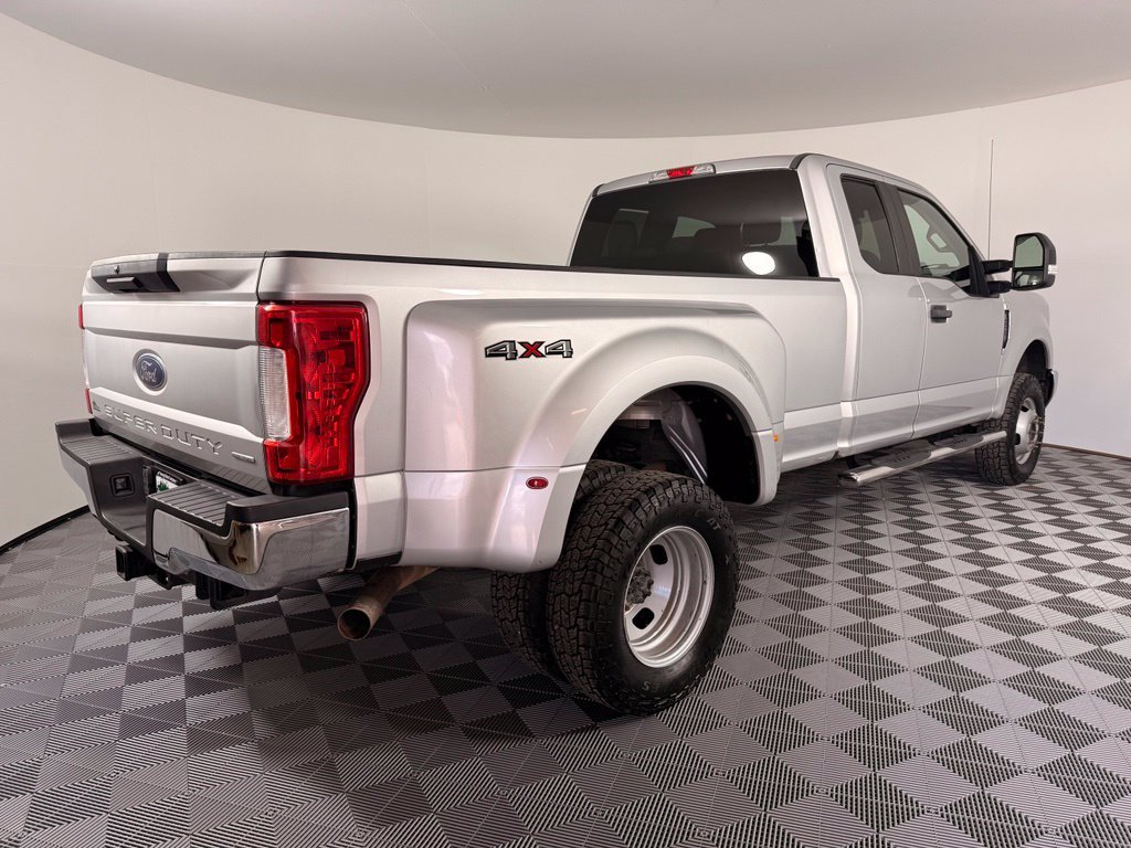 Used 2018 Ingot Silver Ford XL image 9