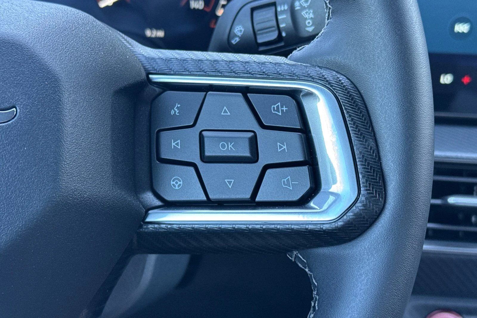 New 2026 Oxford White Ford EcoBoost® Fastback image 26