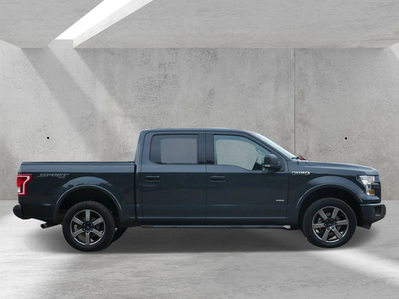 Used 2016 Ford F-150 XLT with VIN 1FTEW1EP4GFD01281 for sale in White Bear Lake, Minnesota