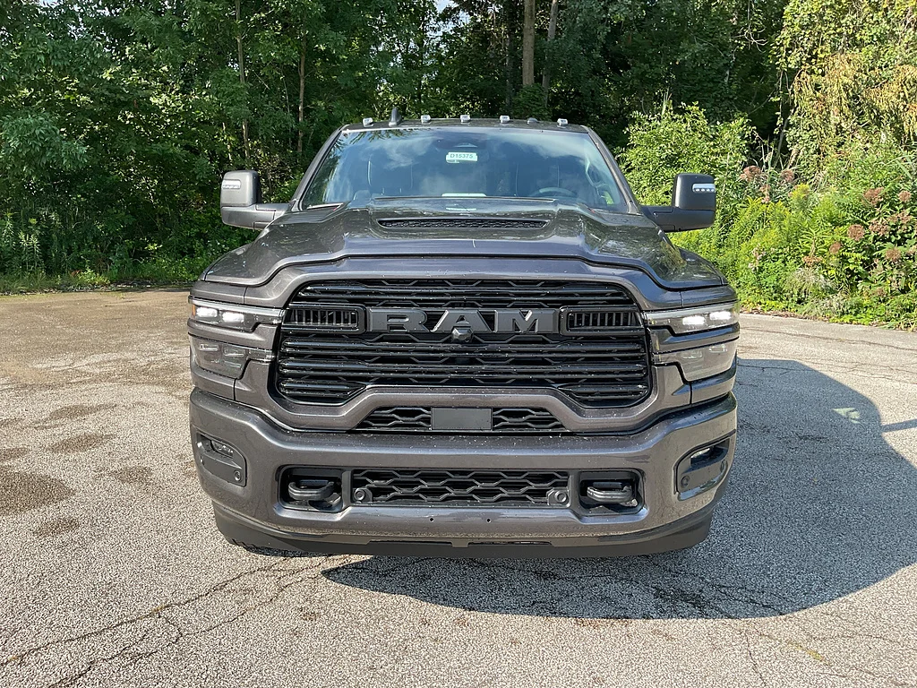 New 2027 Granite Crystal Metallic Clearcoat RAM Laramie image 2