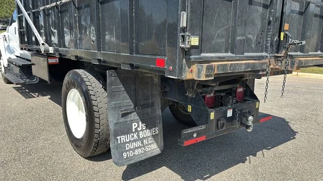 Used 2022  Ford NA image 35