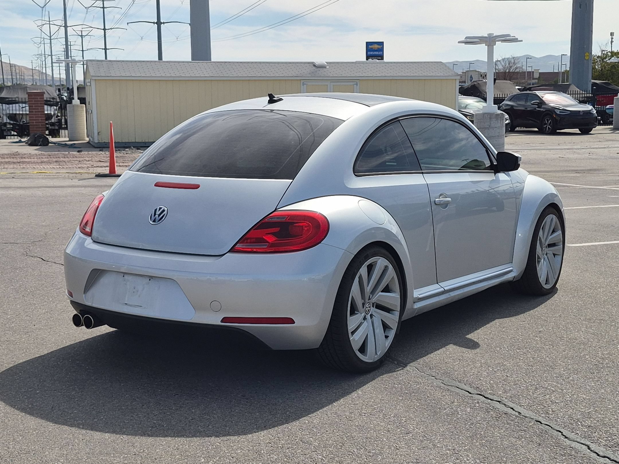 Used 2013 Silver Volkswagen 2.5L image 3