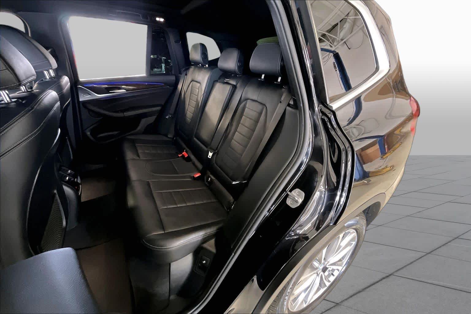 Used 2019 Black Sapphire Metallic BMW xDrive30i image 19