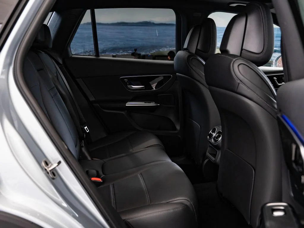 New 2026 Cirrus Silver Metallic Mercedes-Benz GLC 300 image 43