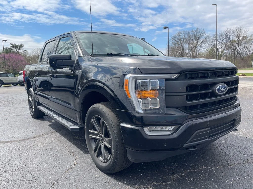 Used 2022 Black Ford Lariat image 11