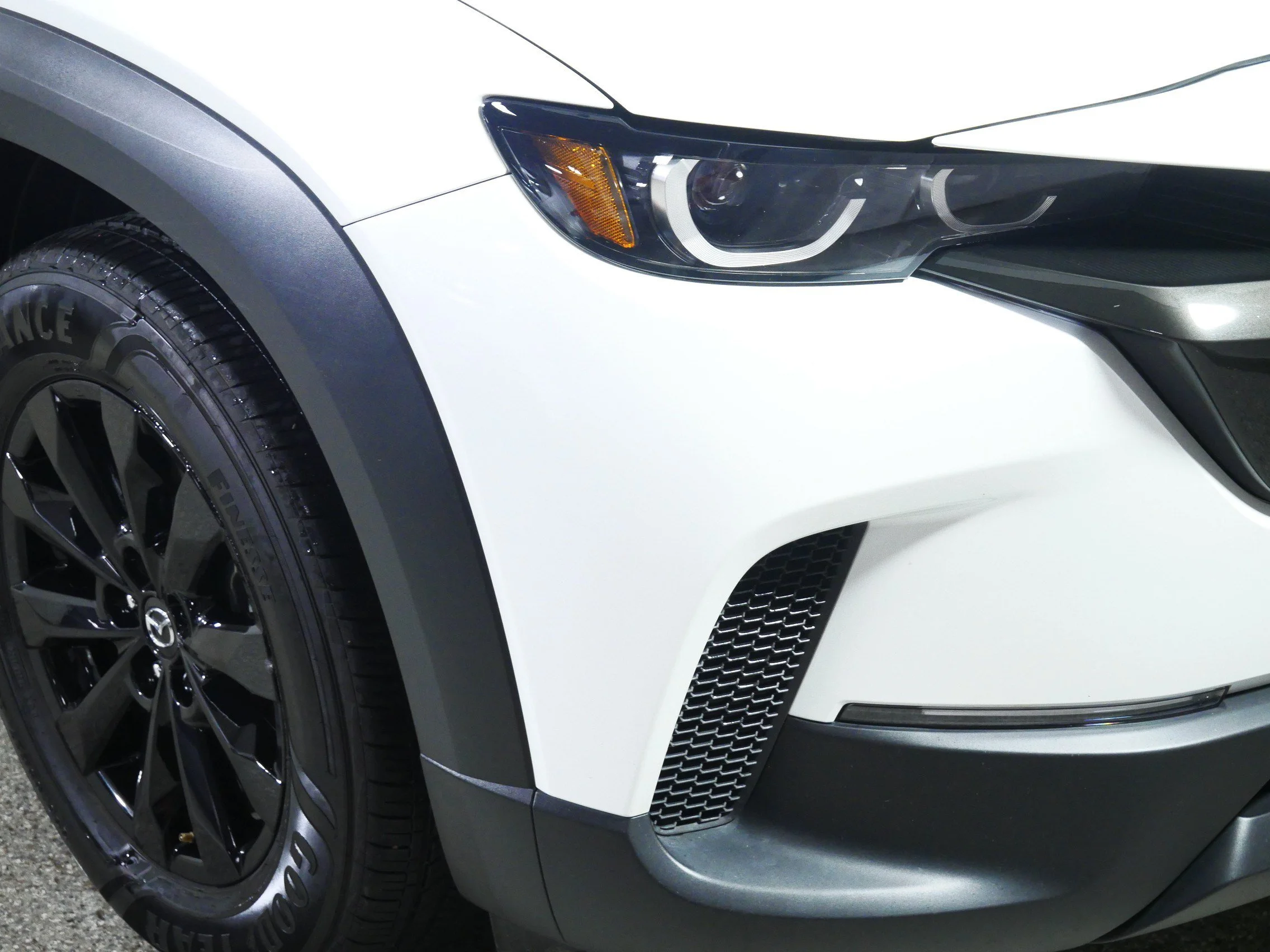 Used 2025 Wind Chill Pearl Mazda 2.5 S Premium Package image 16