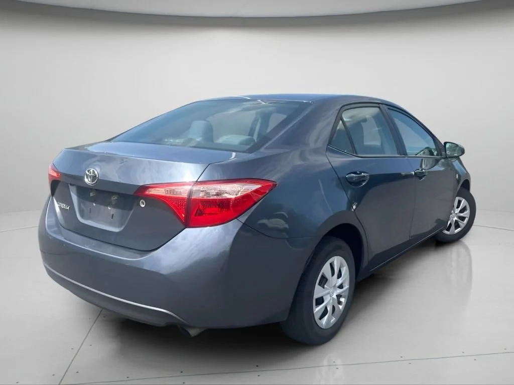Used 2017 Slate Metallic Toyota L image 5