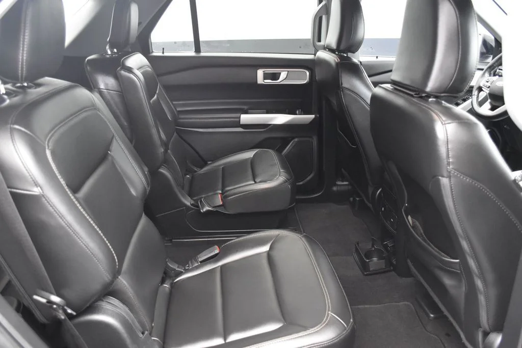 Used 2024 Silver Ford XLT image 27