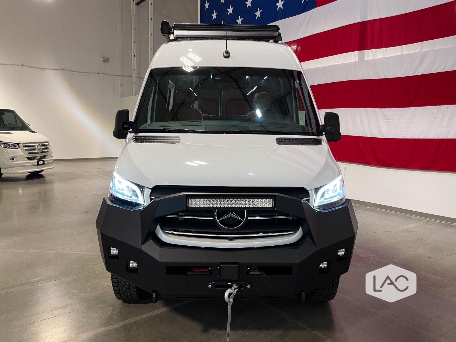 Used 2024 MATTE BLACK WRAP/ARTIC WHITE 27NORTH AWD | FALCON Shocks| Lithionics Batteries image 69