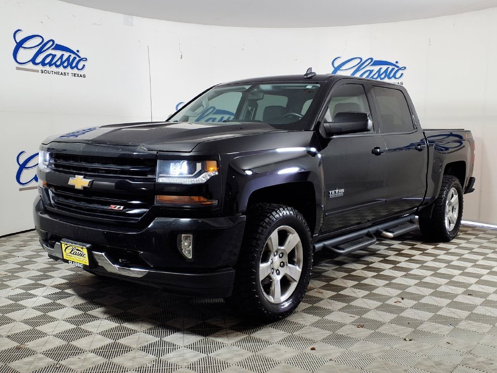 Used 2018 BLACK Chevrolet LT image 6