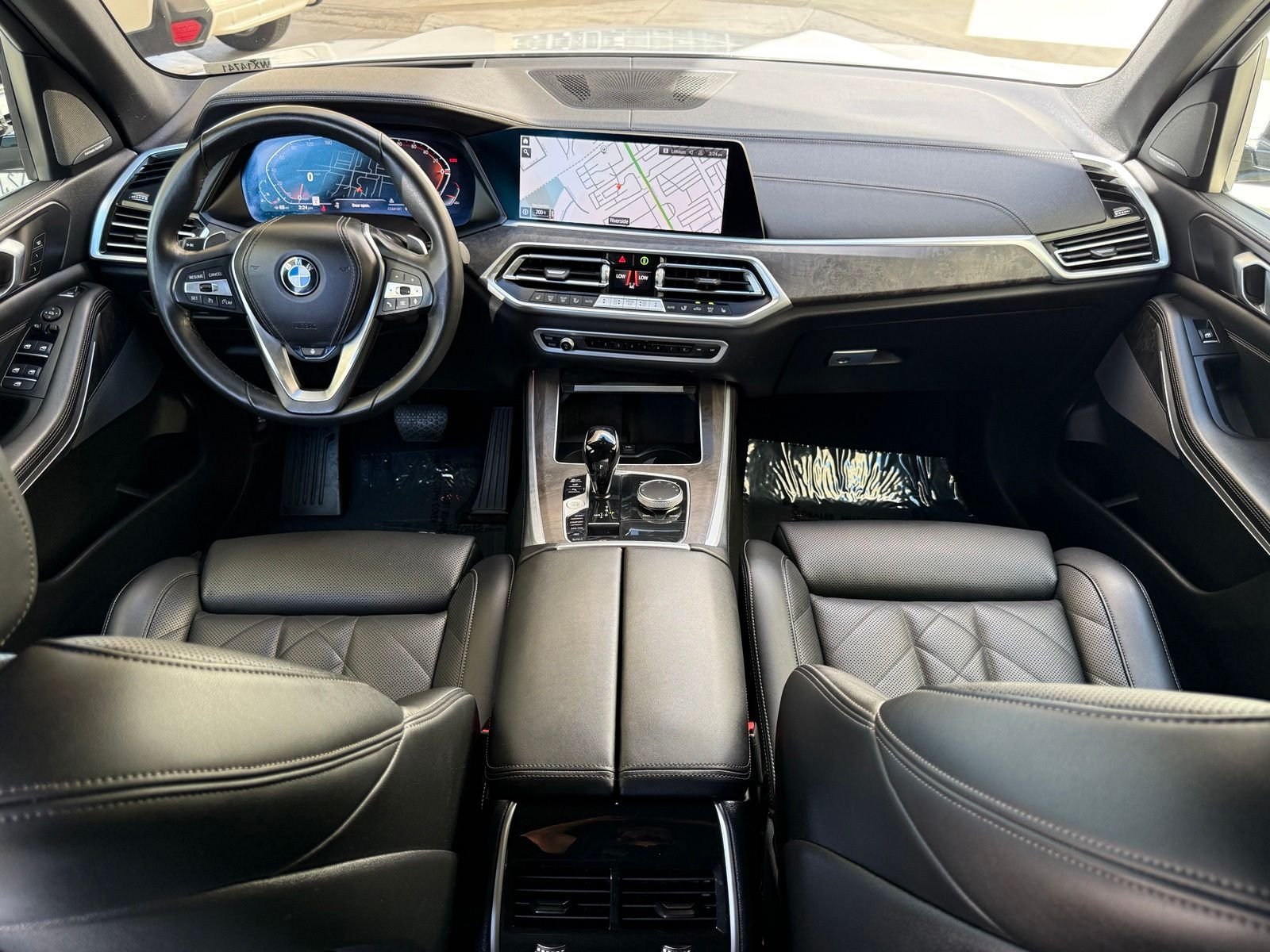 Certified Used 2023 Mineral White Metallic BMW xDrive40i image 32