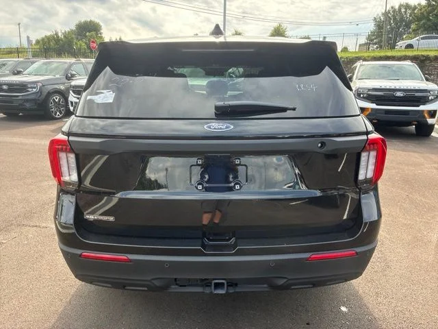 New 2026 Black Ford 4DR AWD POLICE image 4