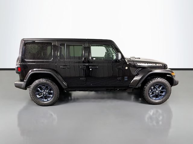 New 2026 Black Clear-Coat Exterior Paint Jeep 85th Anniversary Edition image 8