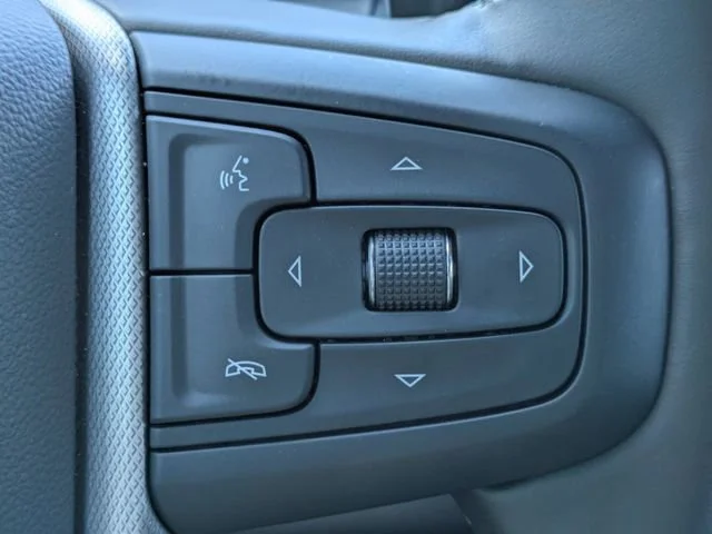 Used 2024 White Frost Tricoat GMC Denali image 31