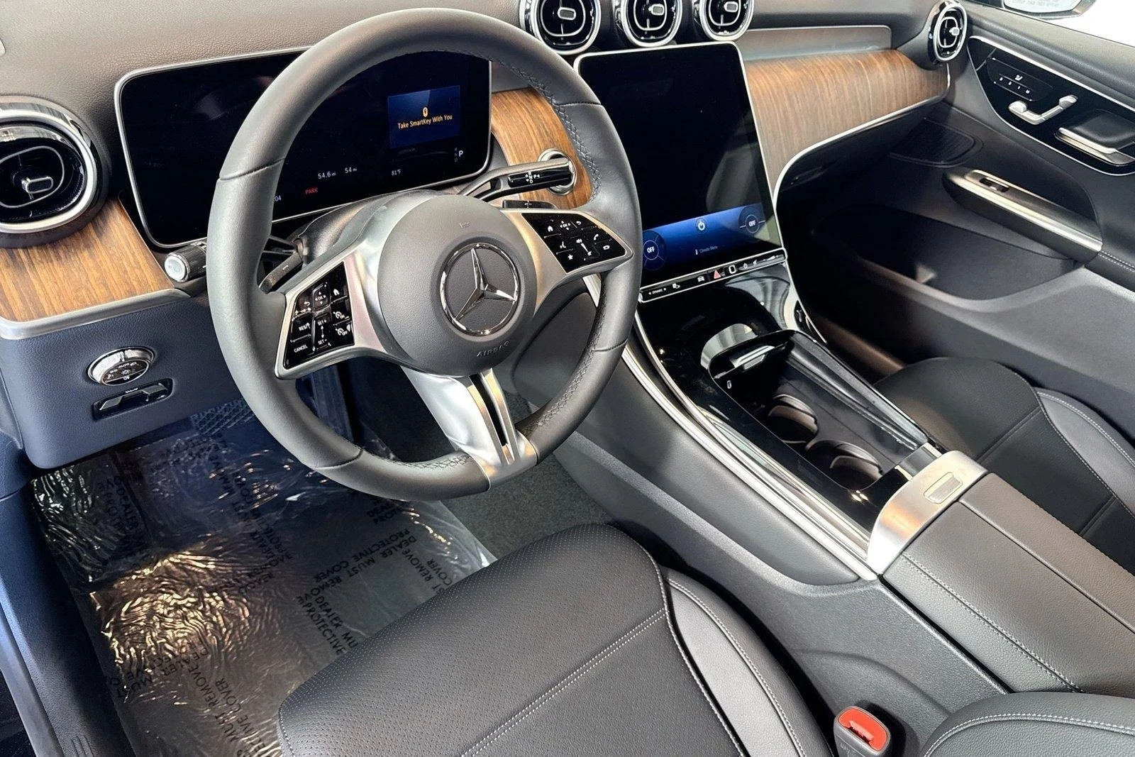 Used 2026 Black Mercedes-Benz GLC 300 image 9