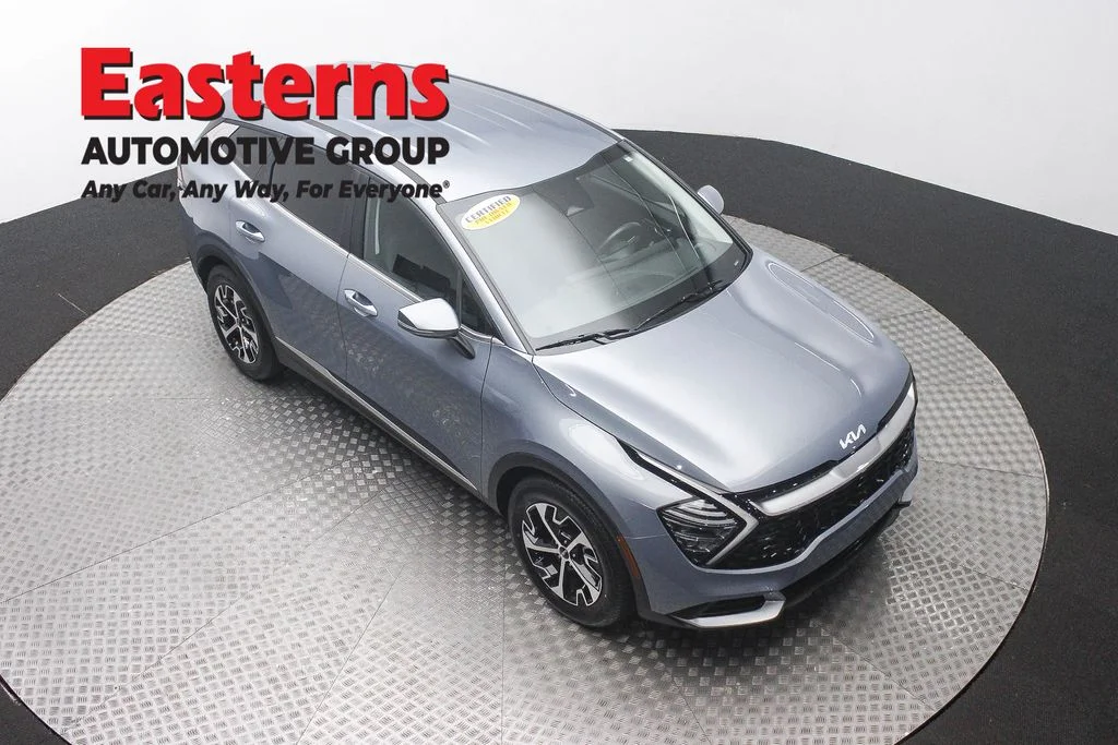 Used 2025 Silver Kia EX image 3