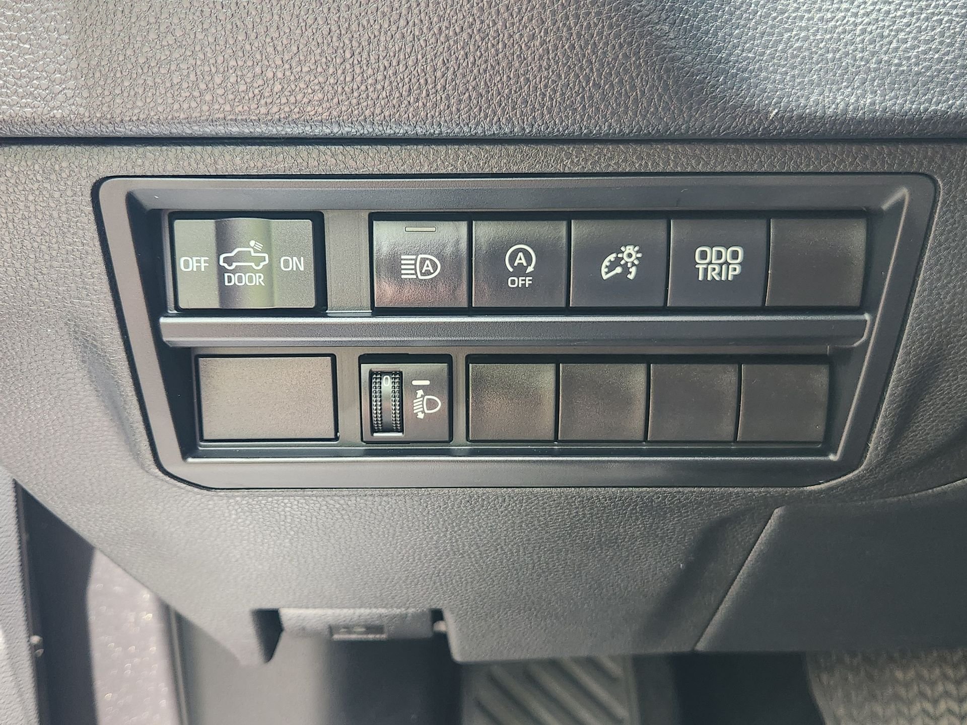 Used 2022 Magnetic Gray Metallic Toyota SR5 image 21