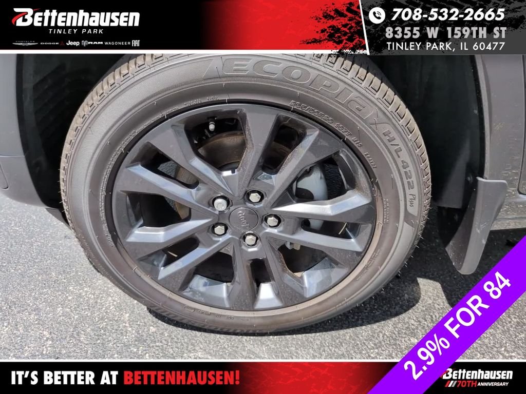 New 2026 Baltic Gray Metallic Clear-Coat Exterior Paint Jeep Limited Reserve image 12