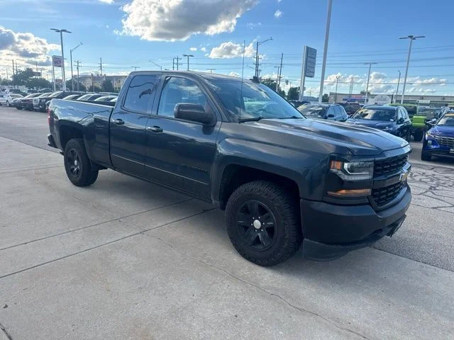 Used 2019 Black Chevrolet LT image 1