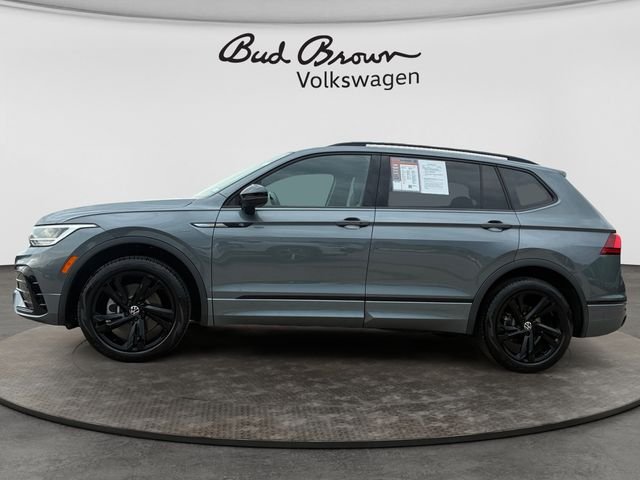 Certified 2024 Volkswagen Tiguan SE R-LINE BLACK with VIN 3VVCB7AX6RM034810 for sale in Kansas City