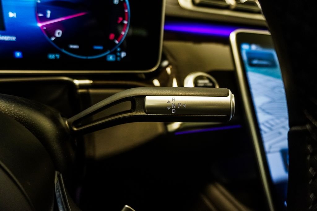 Used 2024 Black Mercedes-Benz S 580 image 18