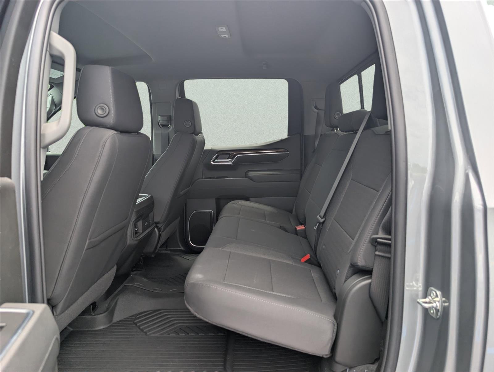 New 2026 Sterling Gray Metallic Chevrolet LT image 29