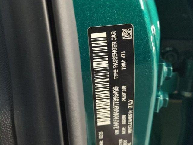 New 2026 Verde (Green) Fangio MetallicExterior Paint Alfa Romeo  image 30