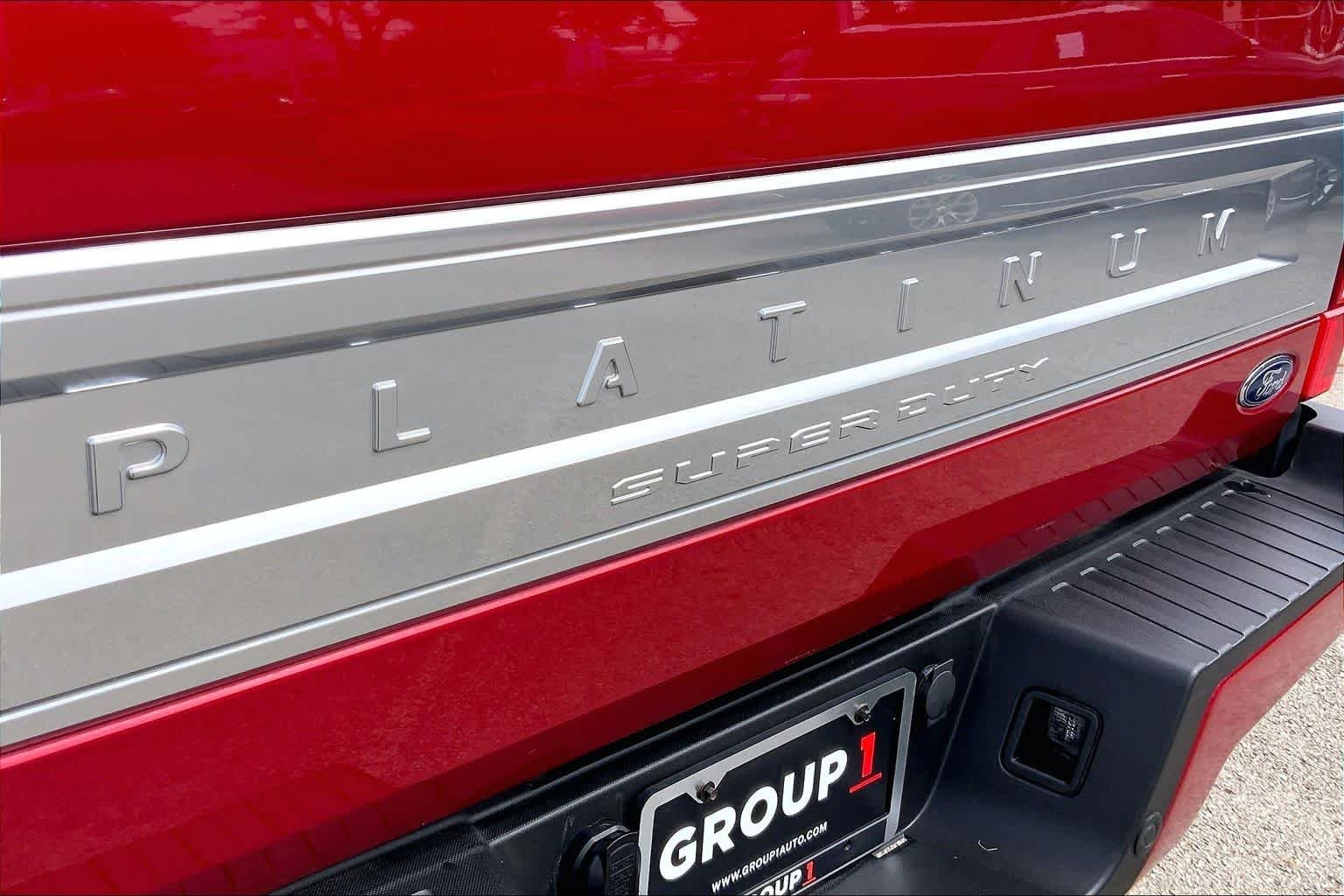 Used 2022 Rapid Red Metallic Tinted Clearcoat Ford F-250 Pickup Platinum image 10