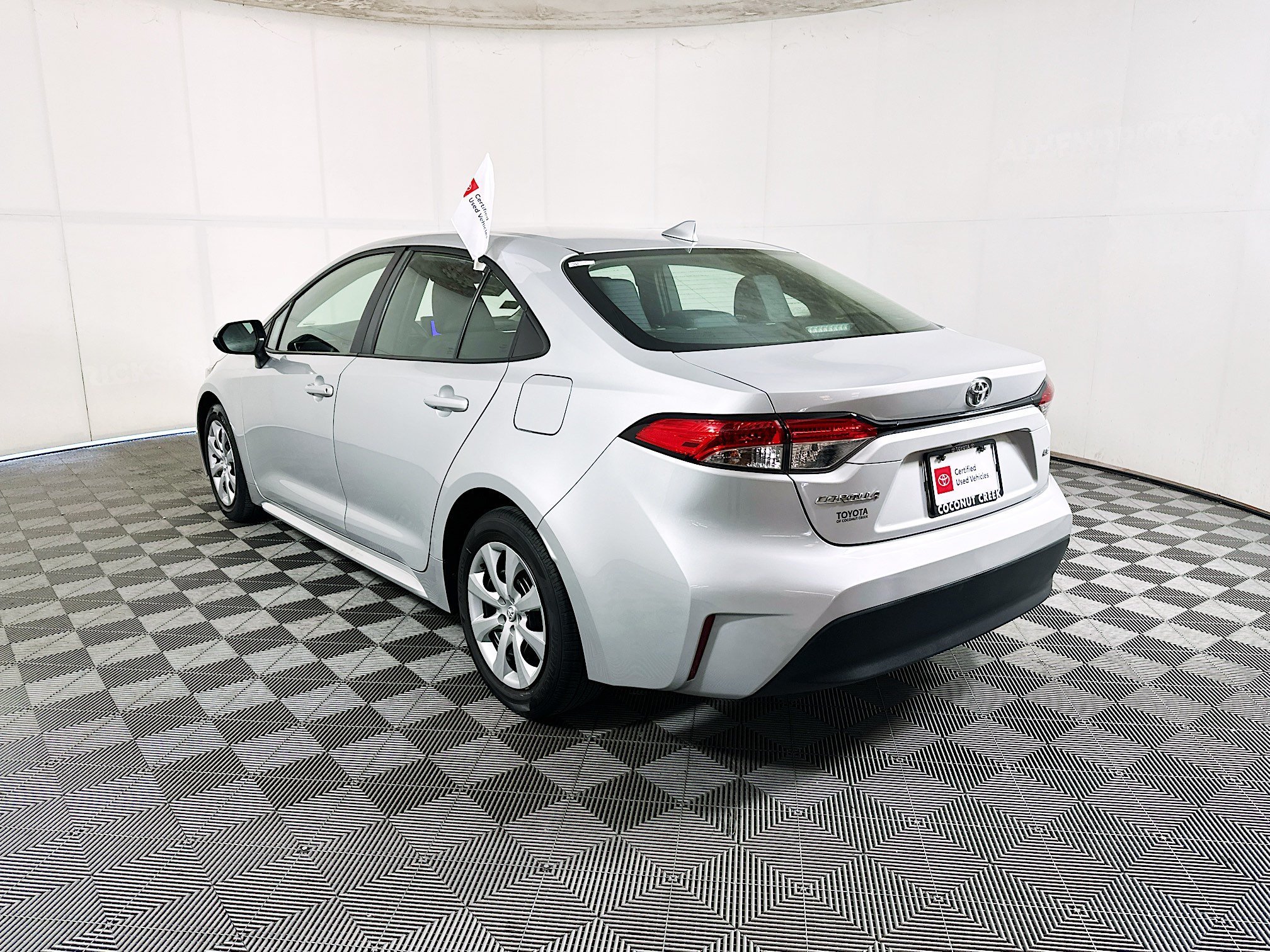 Certified Used 2024 Classic Silver Metallic Toyota LE image 5
