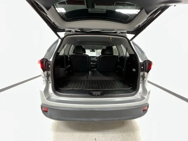 Certified Used 2017 Silver Toyota SE image 27