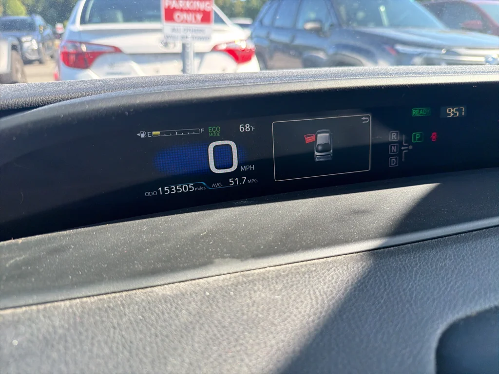 Used 2016 Midnight Black Metallic Toyota Three Touring image 9