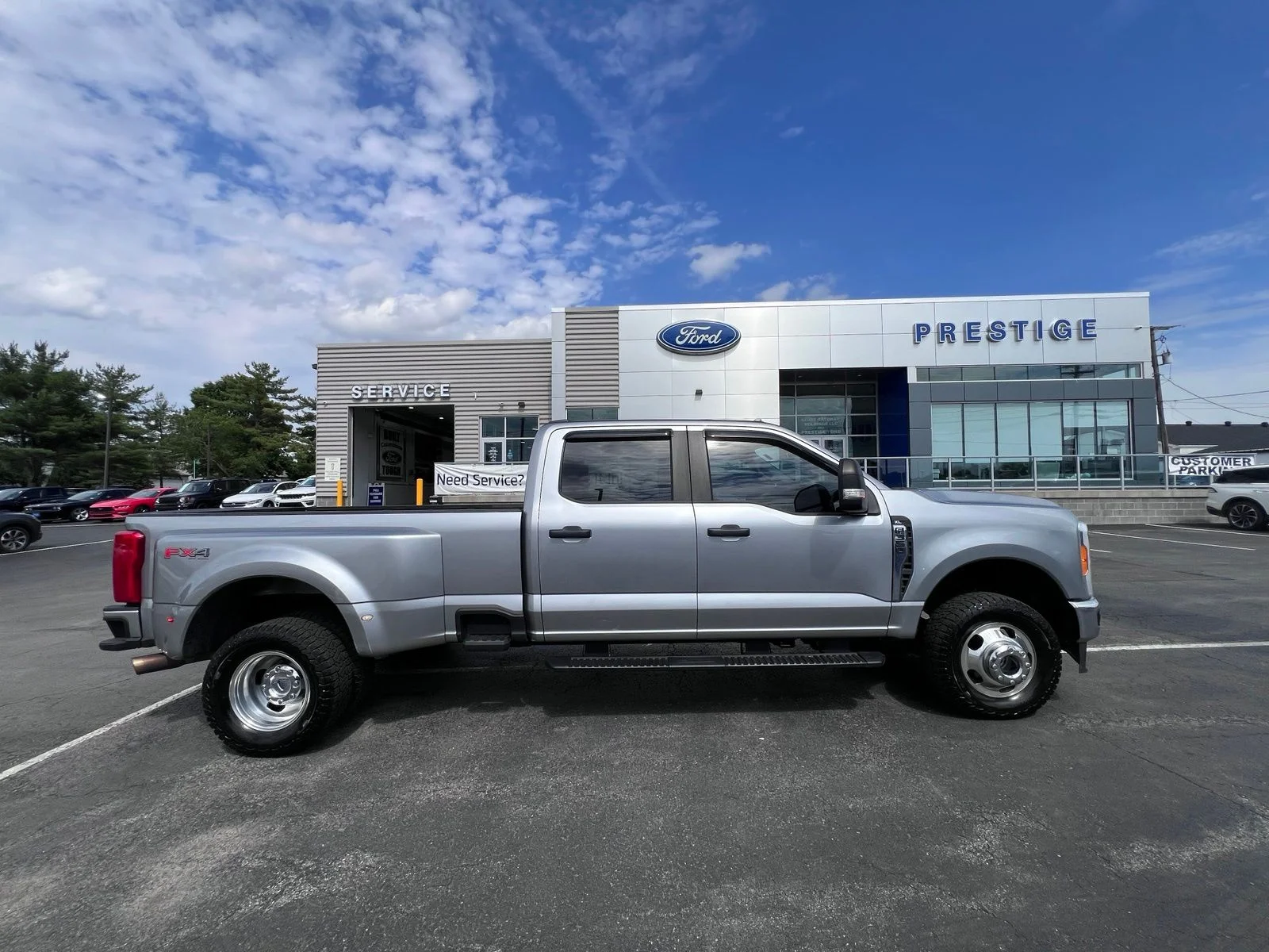 Used 2023 Silver Ford XL image 8