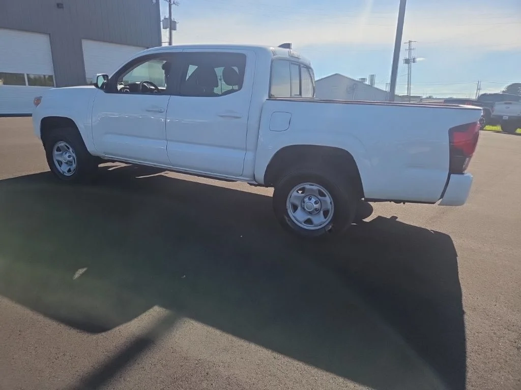 Used 2023 White Toyota SR image 11
