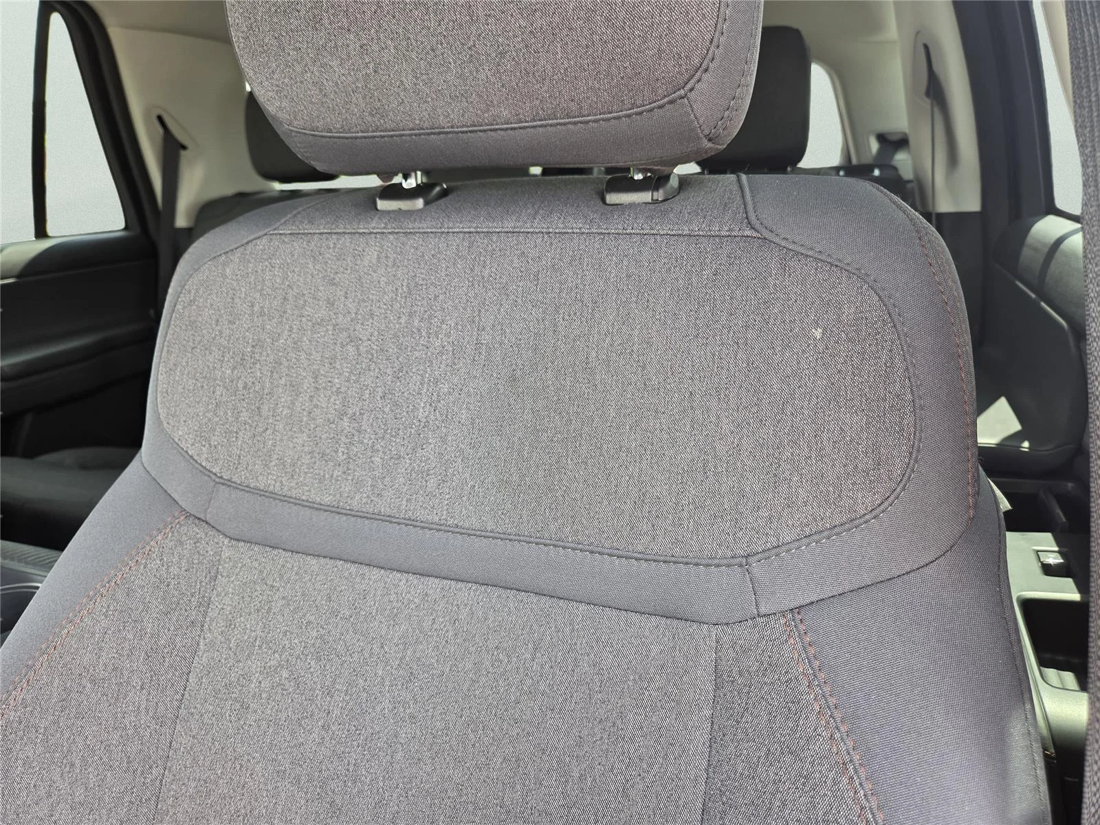 Used 2025 Agate Black Ford Active image 17