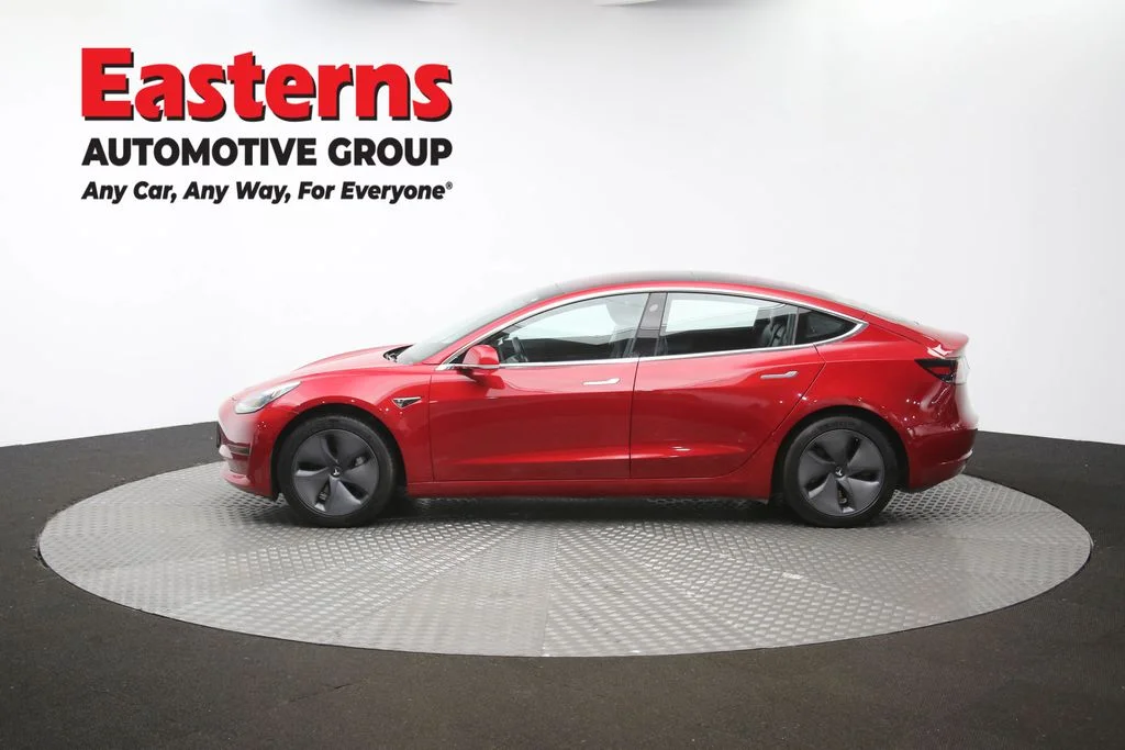 Used 2018 Red Tesla Long Range image 54