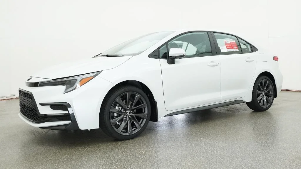New 2026 Wind Chill Pearl Toyota SE image 6